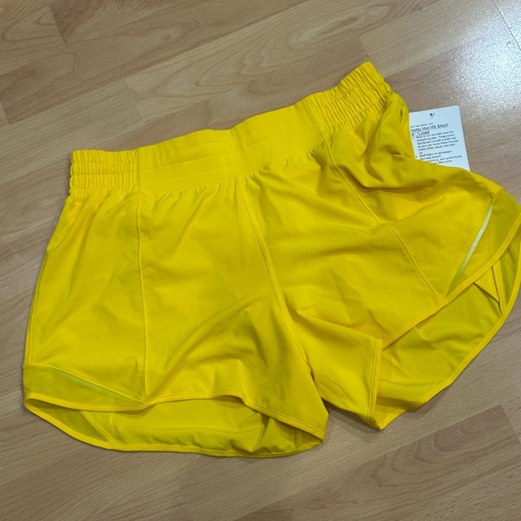 Brand New Hotty Hot HR Short in Maize Yellow - Picture 1 of 12